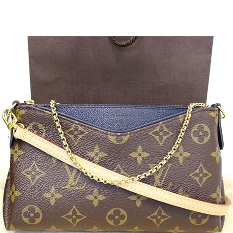 louis vuitton bag with clutch|Women's Clutch & Shoulder Chain Wallets .